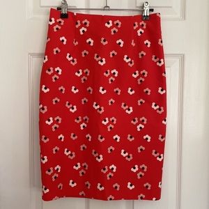 Boden Richmond Pencil Skirt in Red Pop Daisy Cloud 2p 2 petite